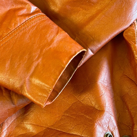 Vintage Beautiful Leather Jacket ( with no Brand Label). See Pics - Picture 13 of 16